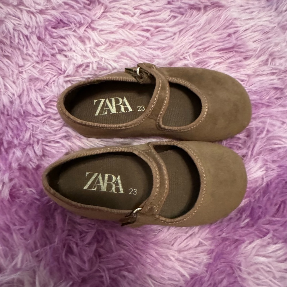 Zara velvet flat toddler girl size 23